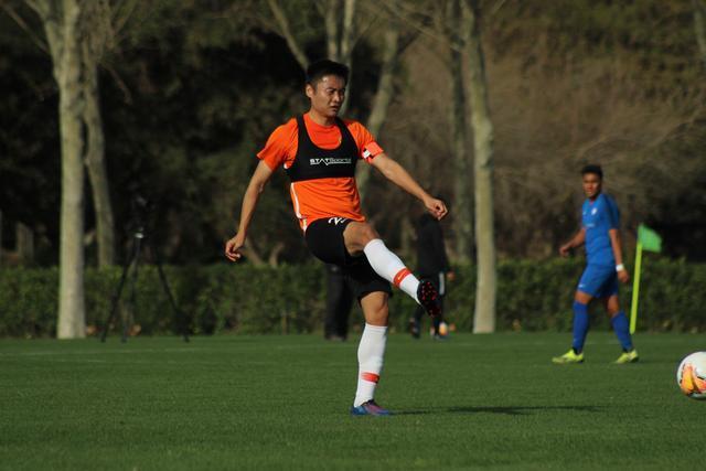 宏远快讯！朱芳雨回购徐昕遭遇阻力，杜锋用人引发热议，焦泊乔主动发声